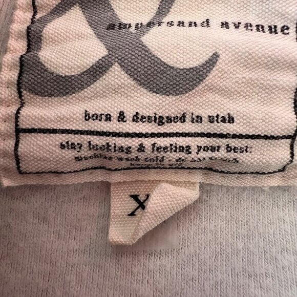 Ampersand Ave Striped Funnel Neck Pullover With Kangaroo Pocket XS - Picture 8 of 10